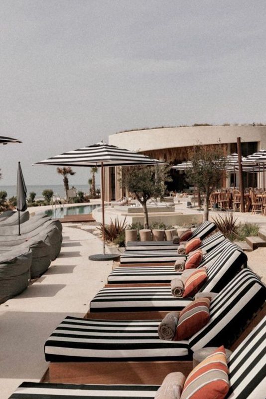 Nido: Beach club & restaurant