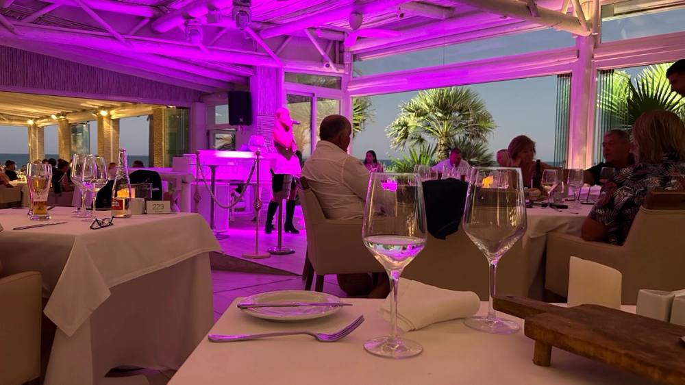 Ocean club