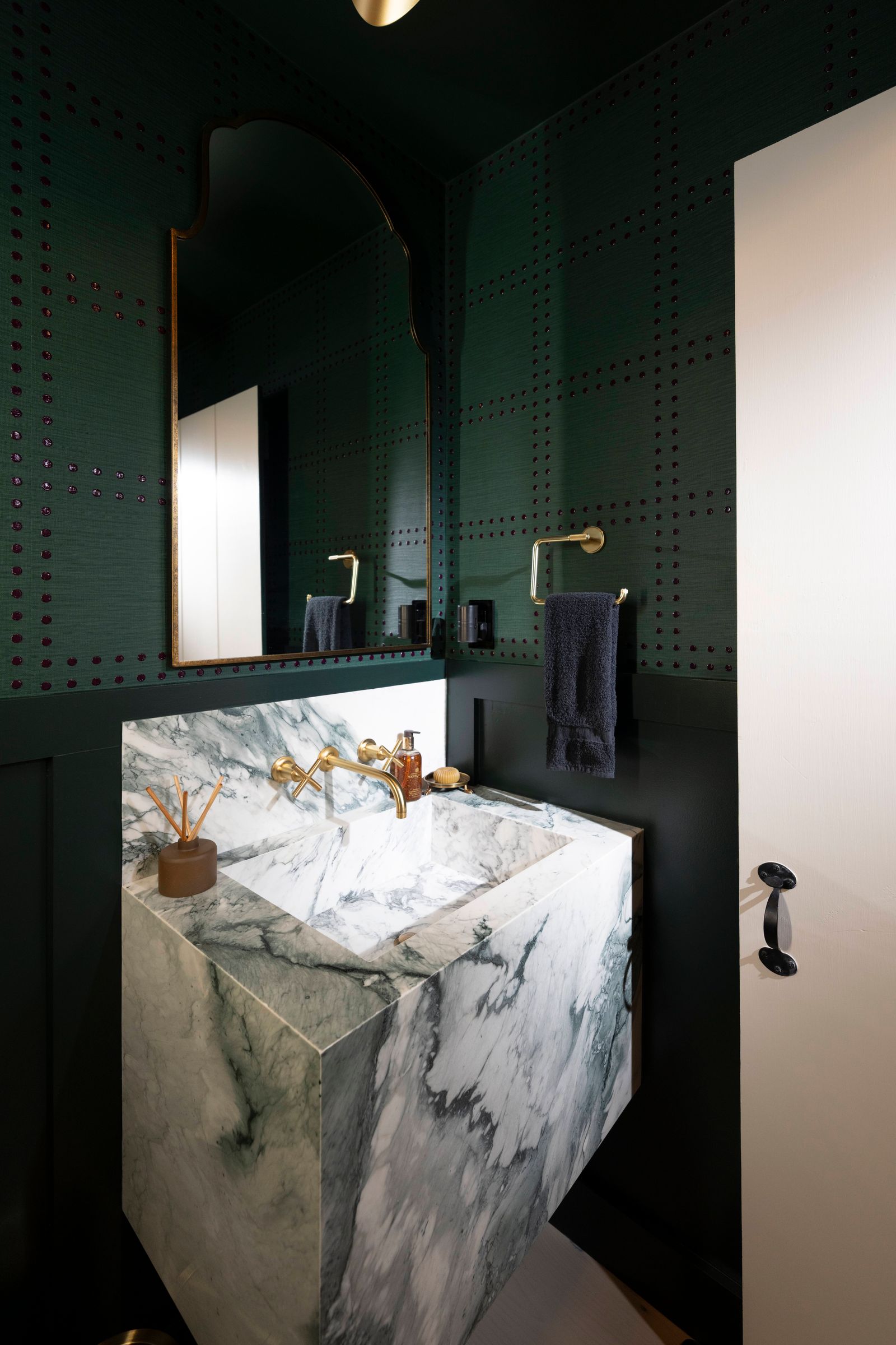 Modern Luxe Manor — UA Designs project