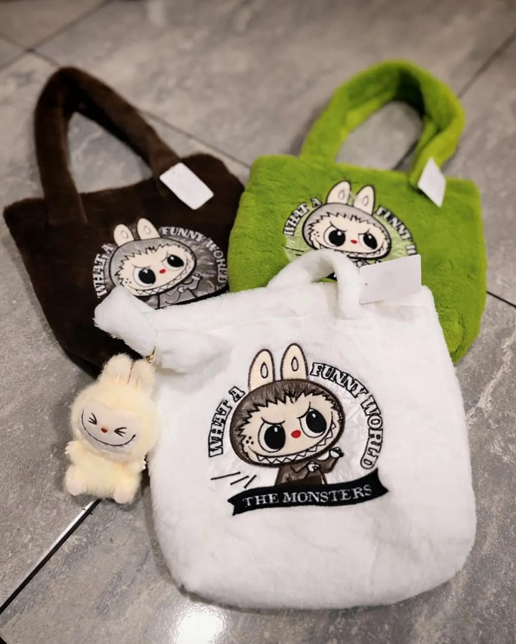 cartera labubu