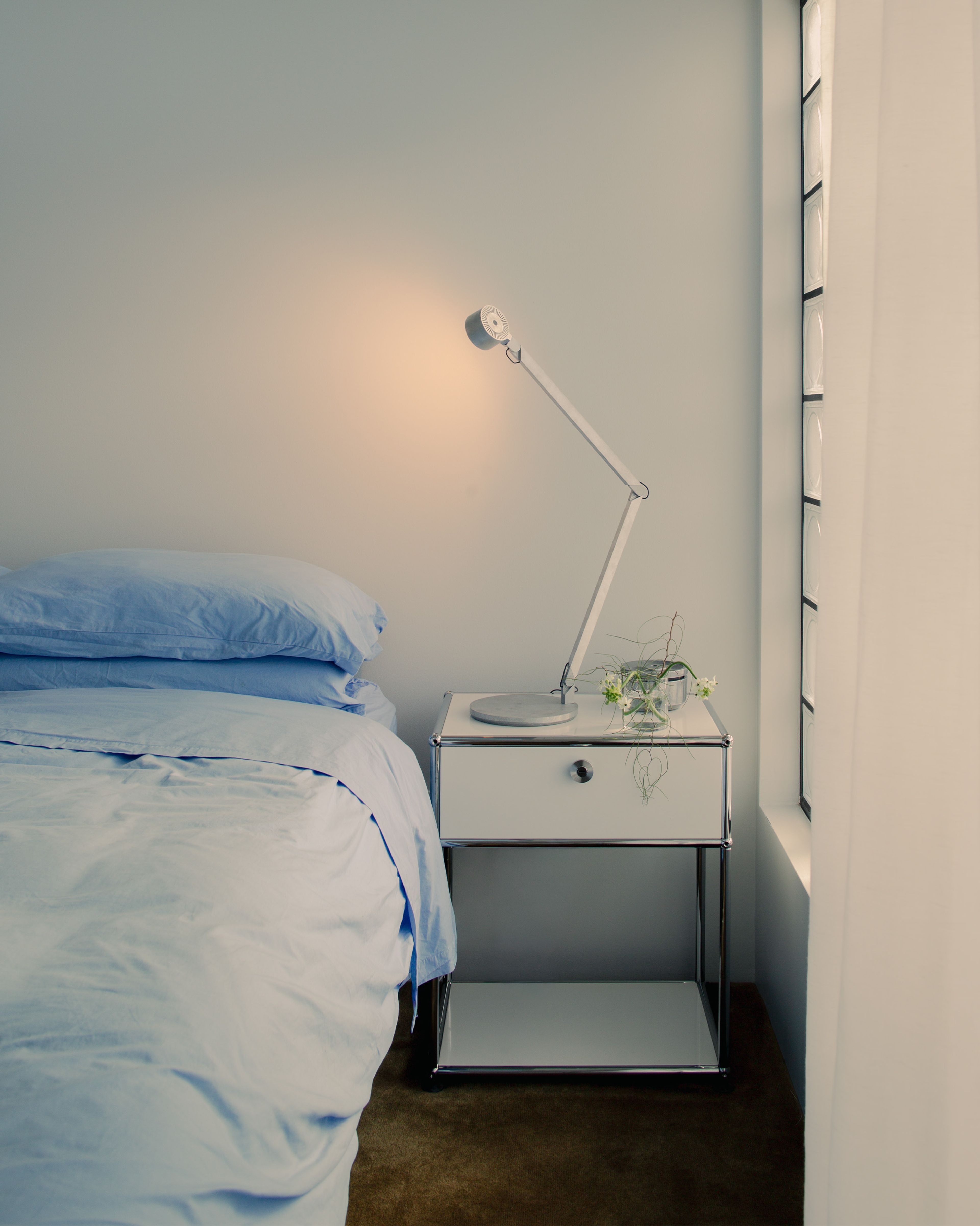 Visual media content