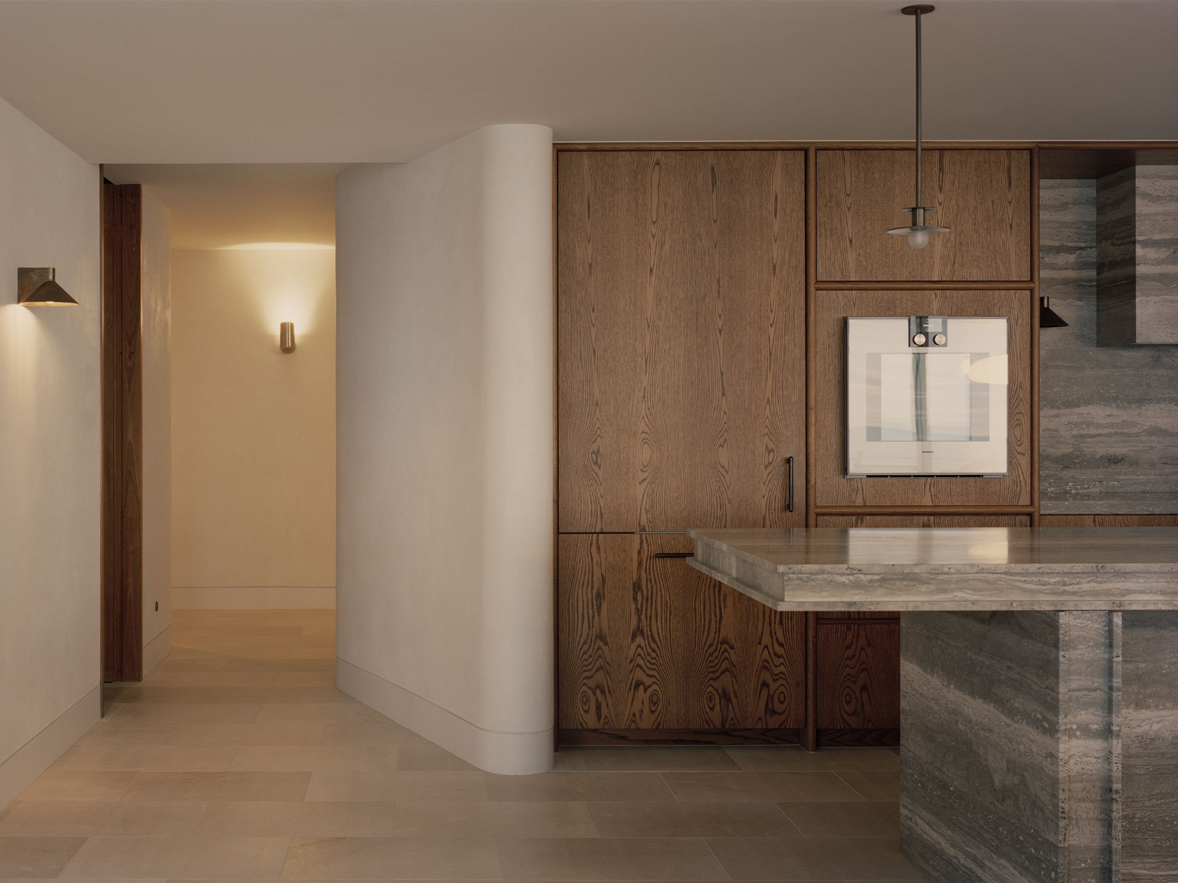 Visual media content