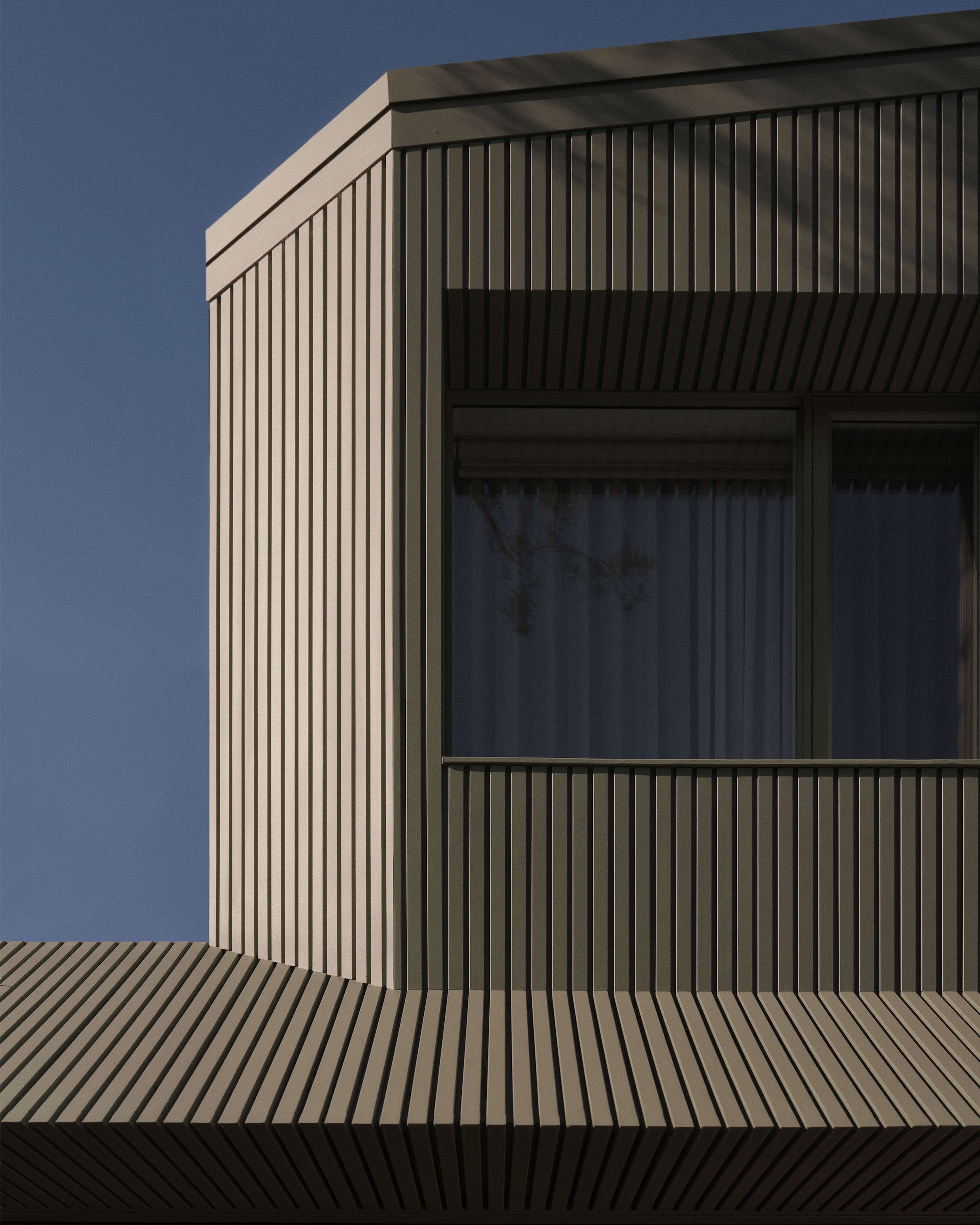 Visual media content