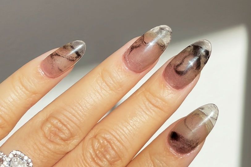 Bespoke Nail & Lash by Tran - BLACK n WHITE marble nails. #coffinnudenails  #glitternails #designnails #fairfieldnailsalon #nudepinknails  #blackwhitemarblenails😍🔥 #marblenails #blackwhitenails #bespokenails |  Facebook