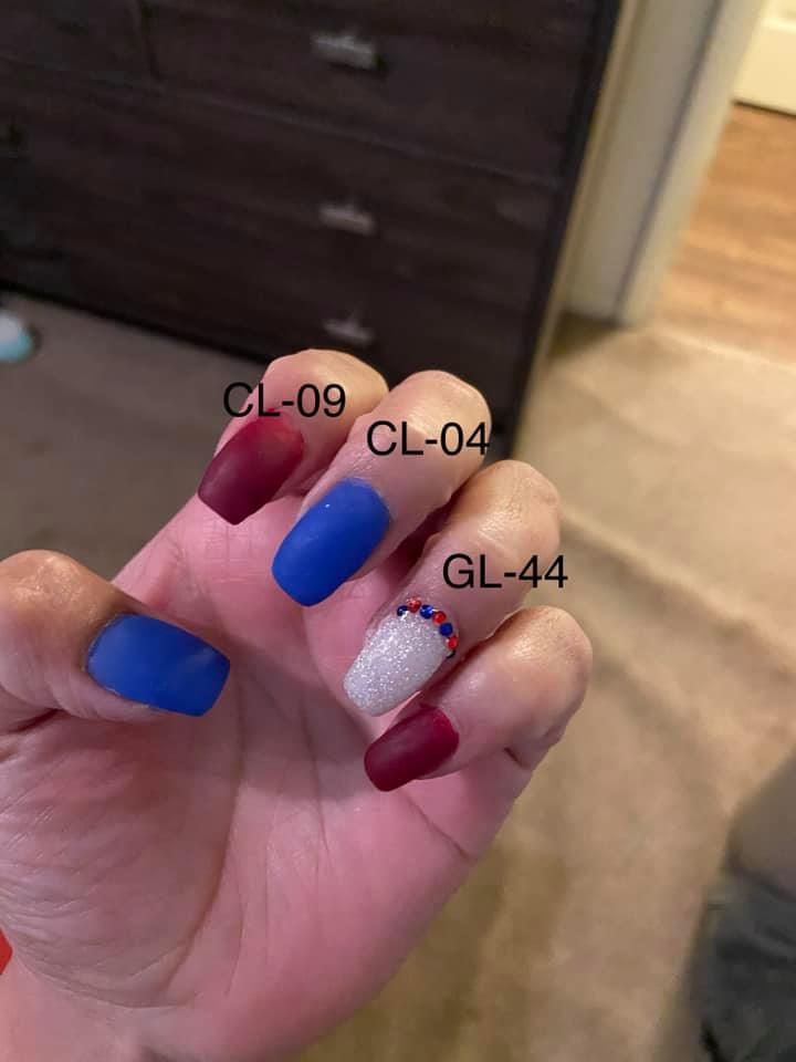 Easy 4th of July Nails Dip Powder Design!