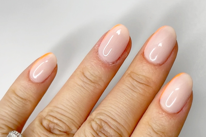 5. Sophisticated minimalist nails - wide 8