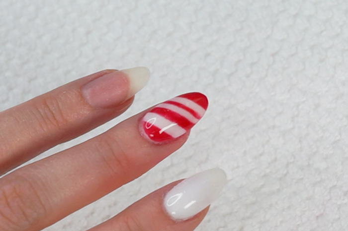 Christmas Tree Nails + Candy Cane Striped Nails For The Holidays | DipWell