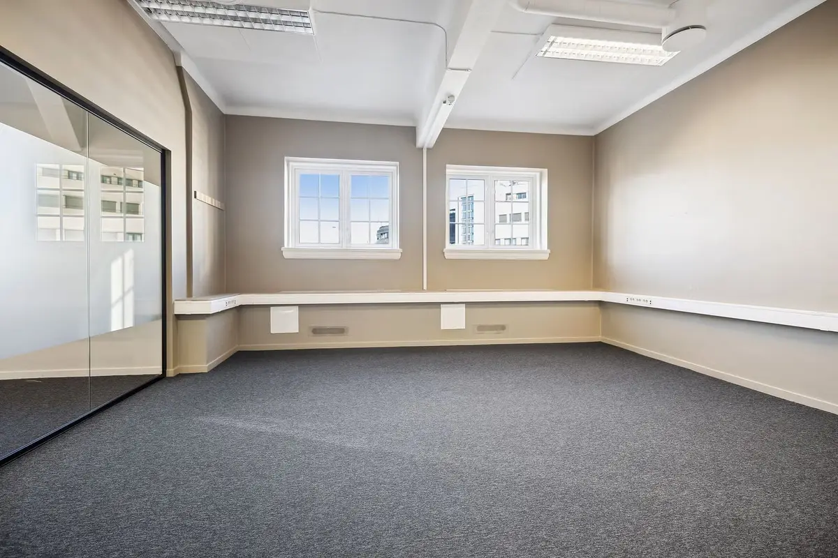 Kontorlokale i toppetasjen på 318,7 m² BTA ved Jernbanetorget - moterom
