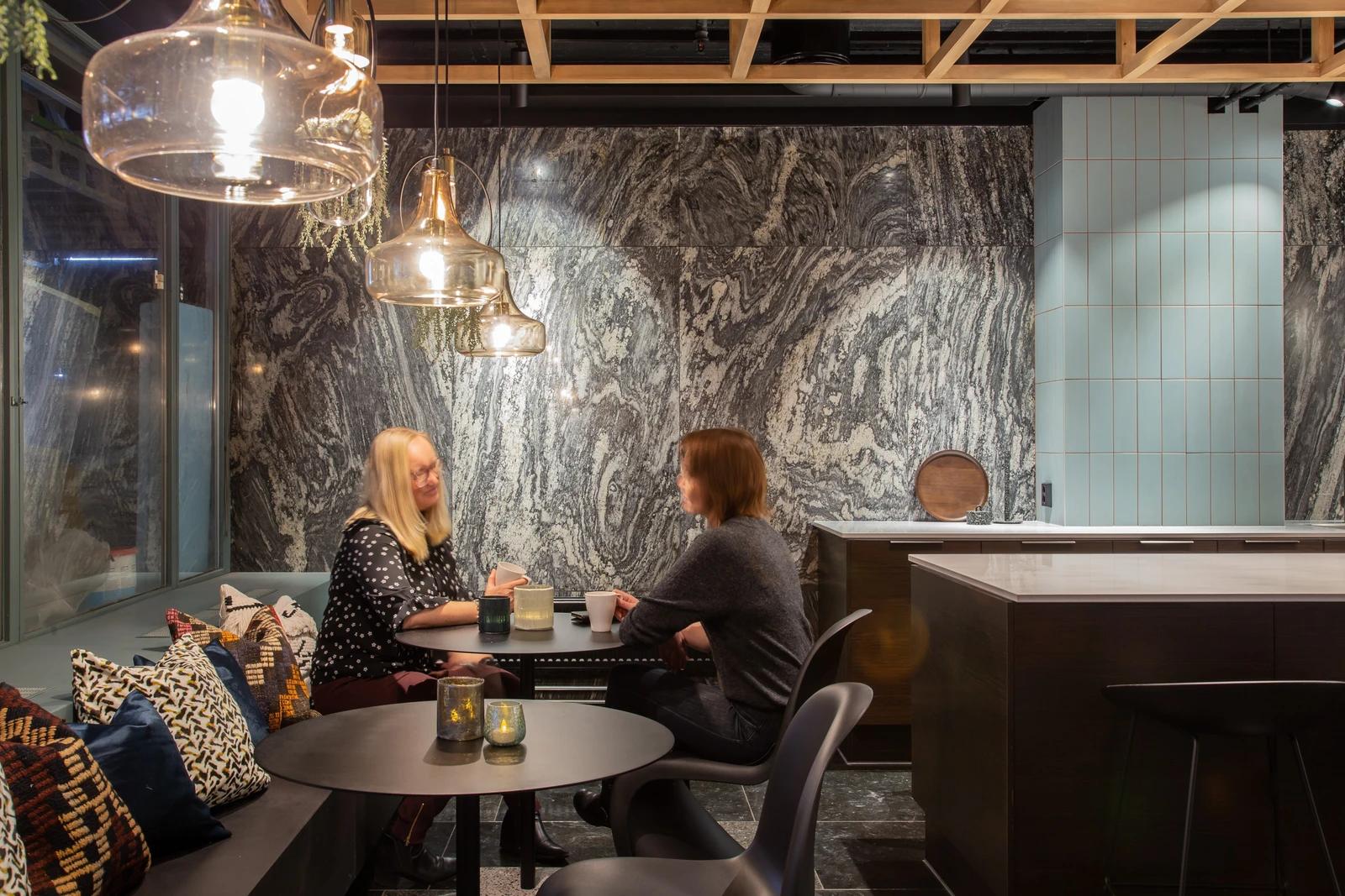 Flott kontor for 4-6 ansatte med Slottsparken som nabo - Fasiliteter