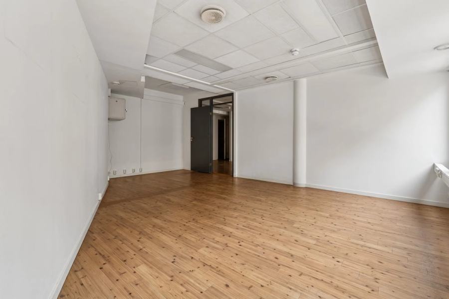 Central and Flexible 330 sqm GFA Office Premises at Akersgata 41