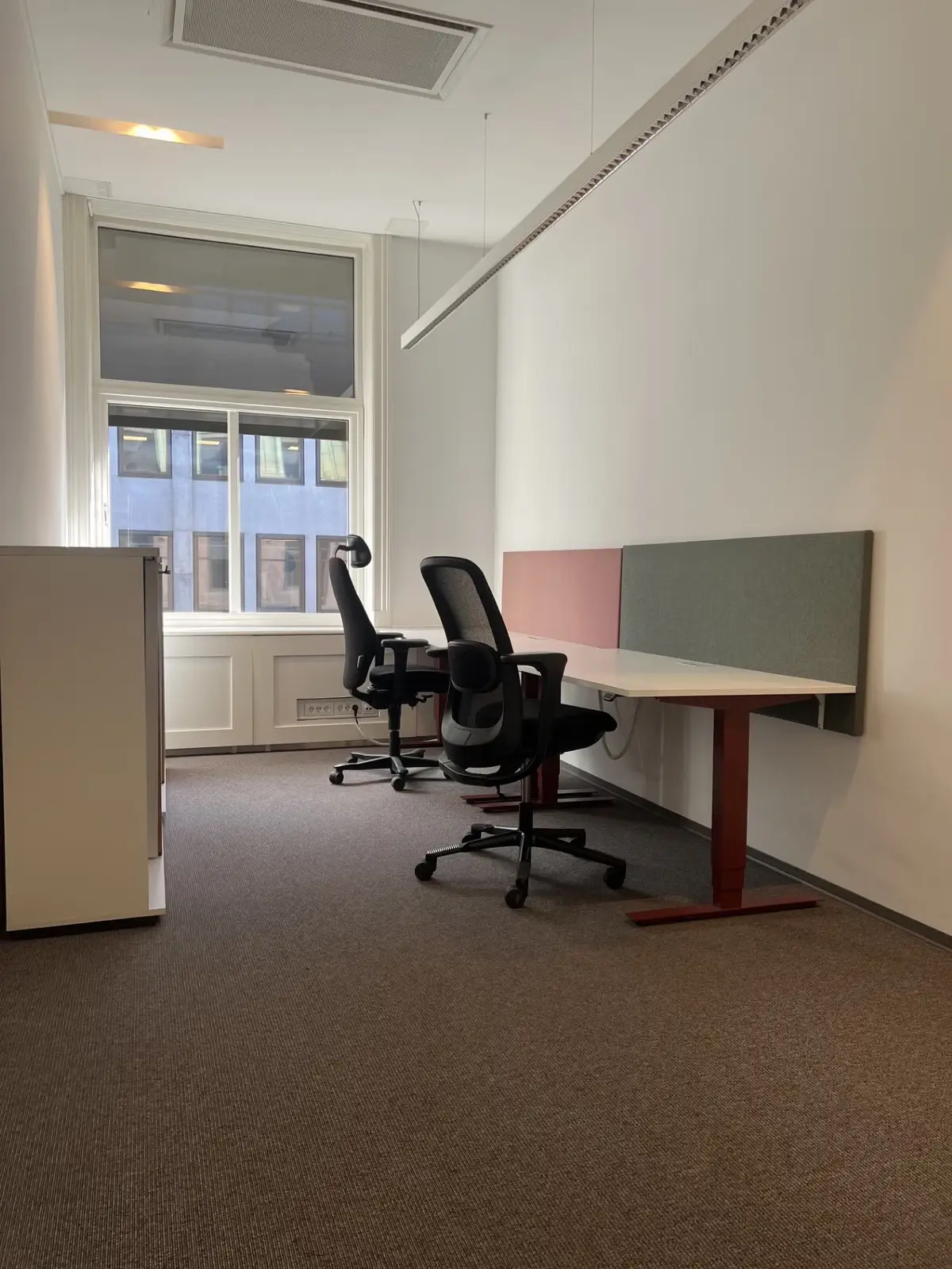 Moderne kontorer for 2 personer med historisk sjel midt i Kvadraturen - kontor