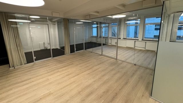 Luftig kontorlokale til leie midt mellom Tullinløkka og Tinghuset - Kontor