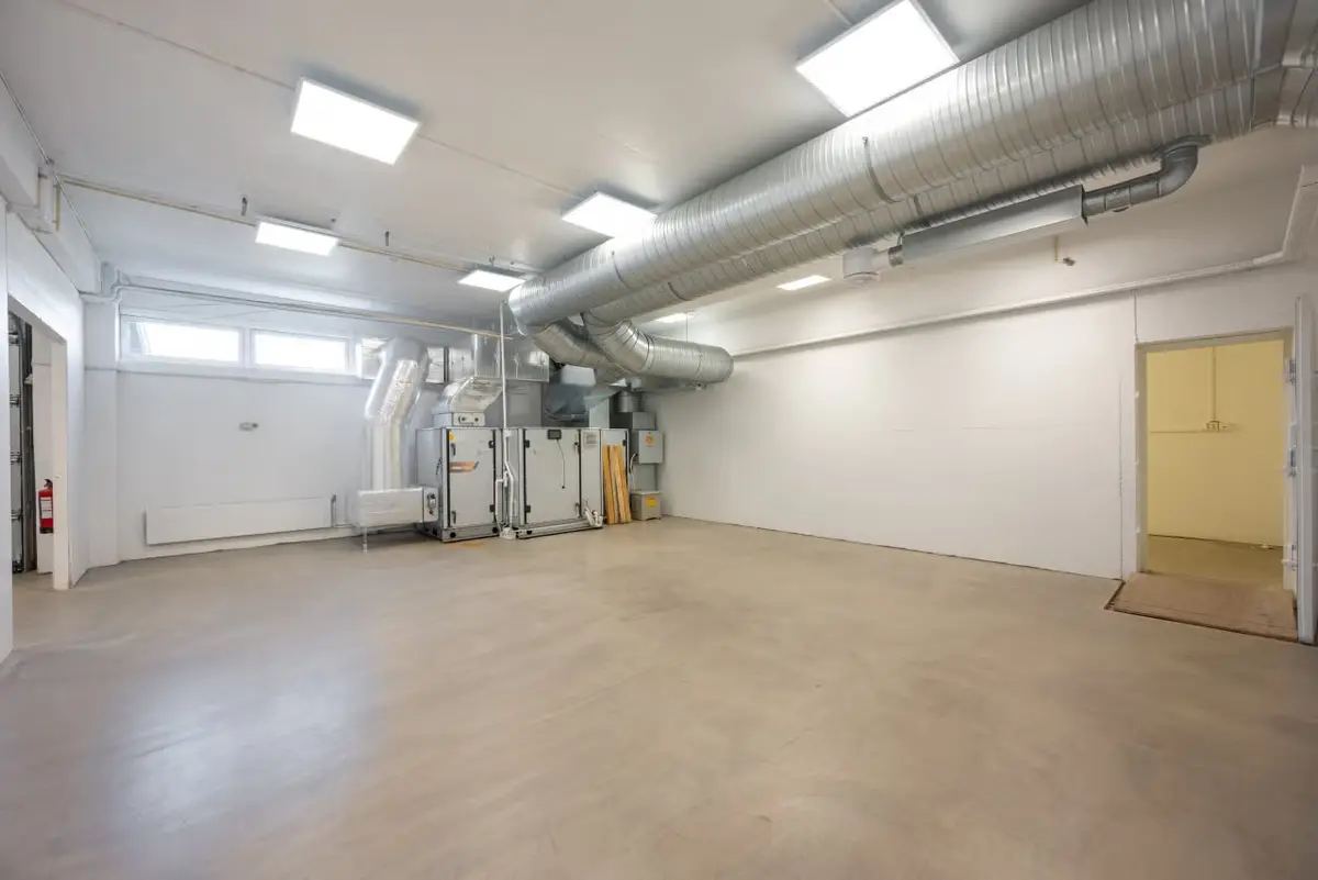 Rimelig og sentralt lagerlokale på Kalbakken | 86,4 m² BTA - lagerlokale