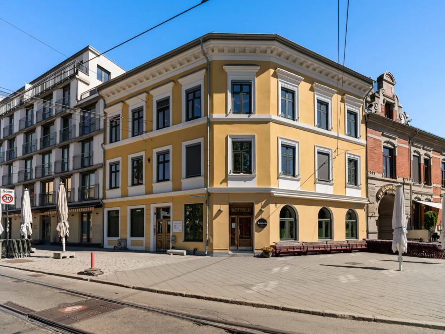 Cost-effective offices with character by Schous Brewery