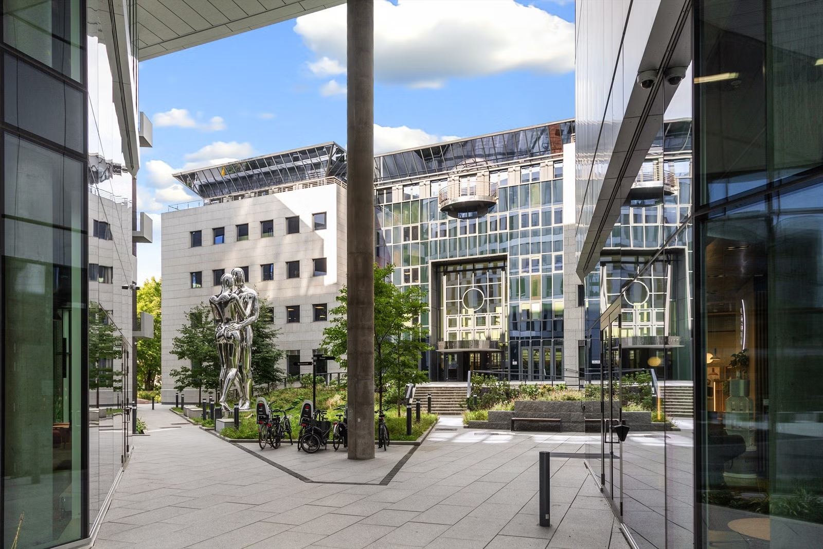 Bright and modern 632 sqm GFA office suite on the 4th floor at Skøyen - Drammensveien 151