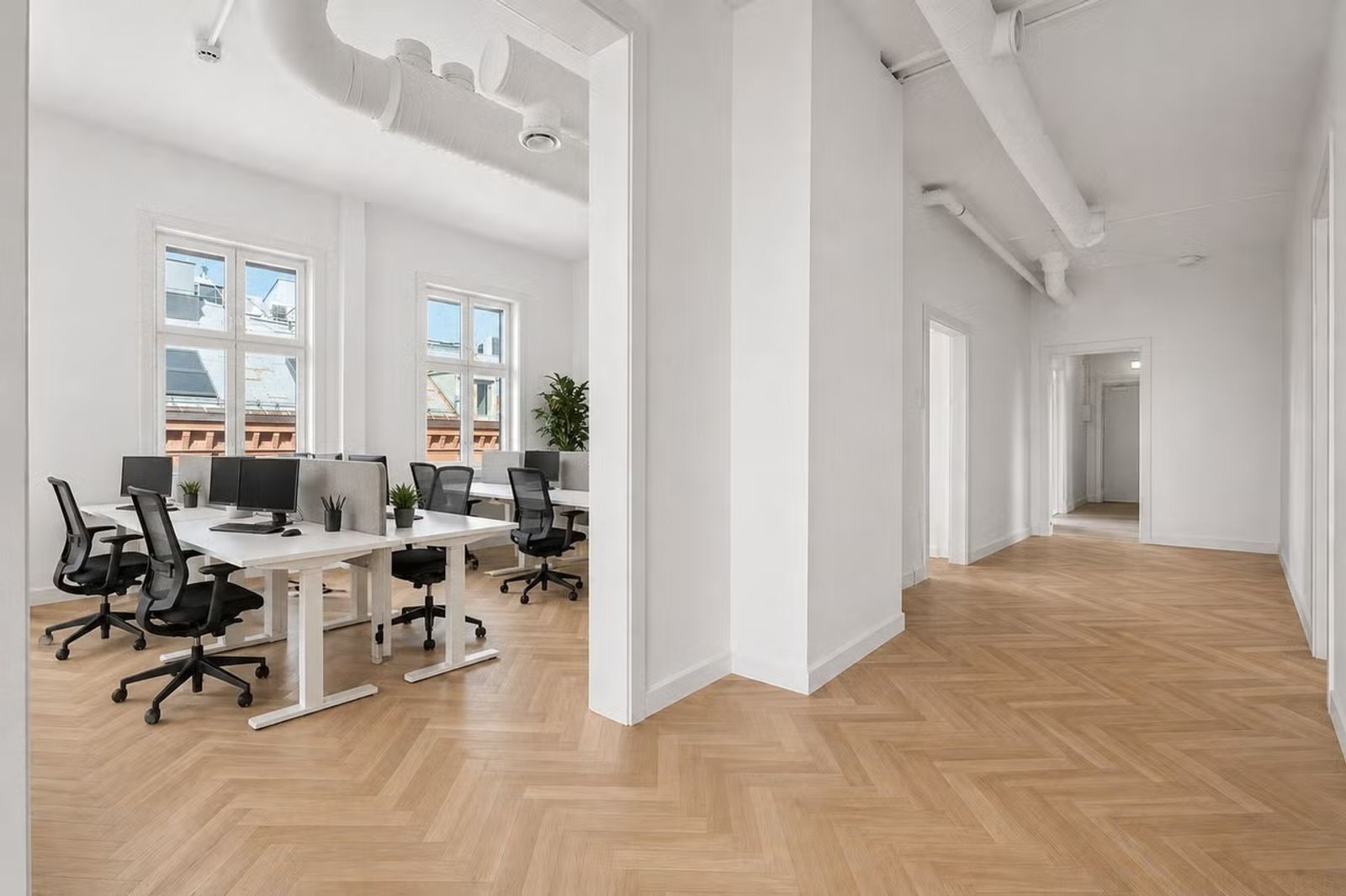 Unique opportunity at Egertorget: 4th-floor corner office - Workspace