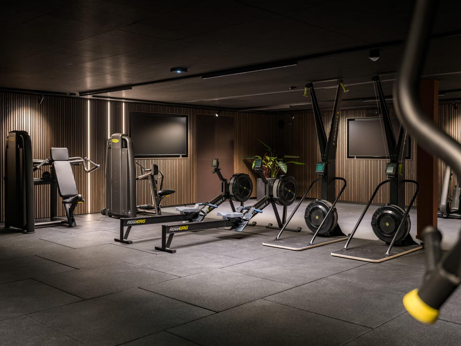 Private office for up to 6 employees in newly renovated workspace - Facilities