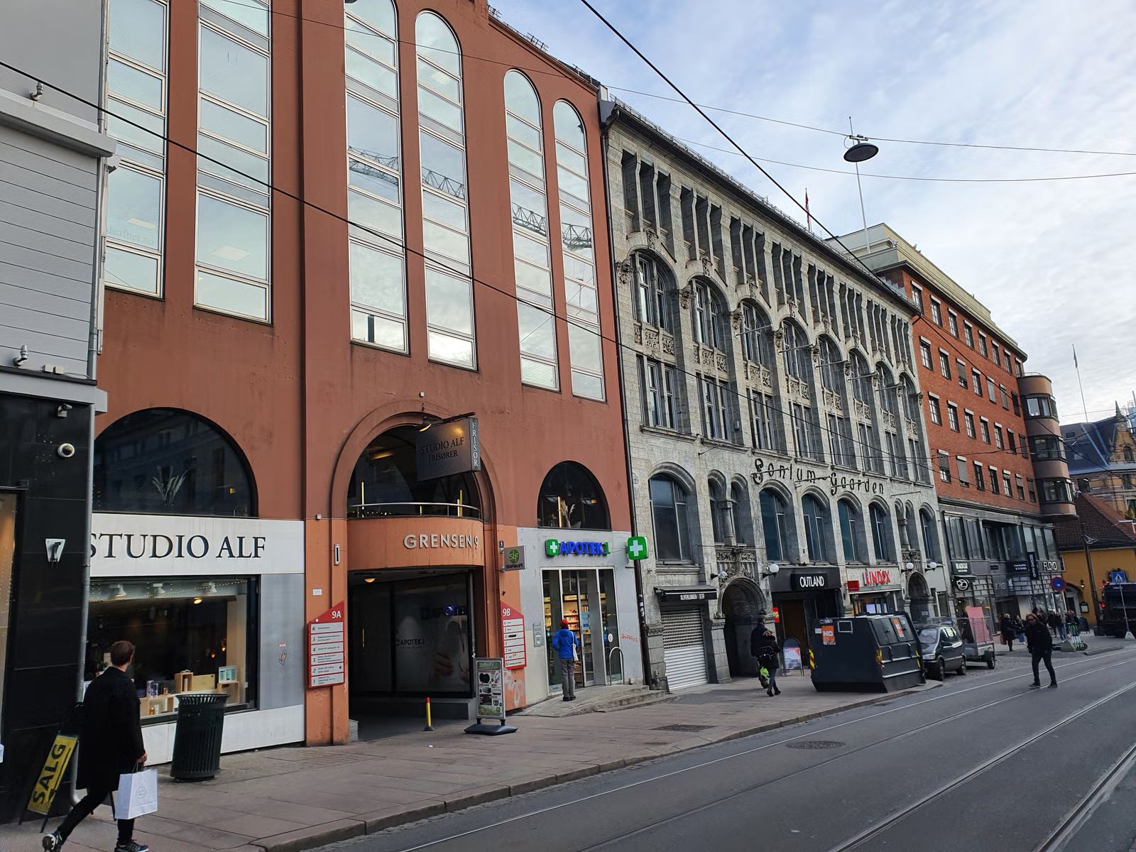 Central 359 sqm GFA Office Premises at Grensen 9 with Optional Storage Space - Facade