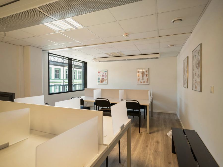 Undervisningslokaler med kontorer på Grünerløkka