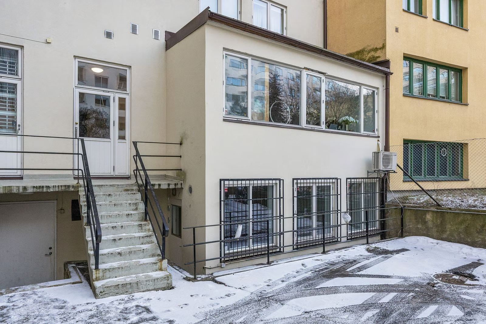 Bygdøy allé 33A – Bright and modern 294 sqm commercial premises with large storage and parking in Frogner - Facade