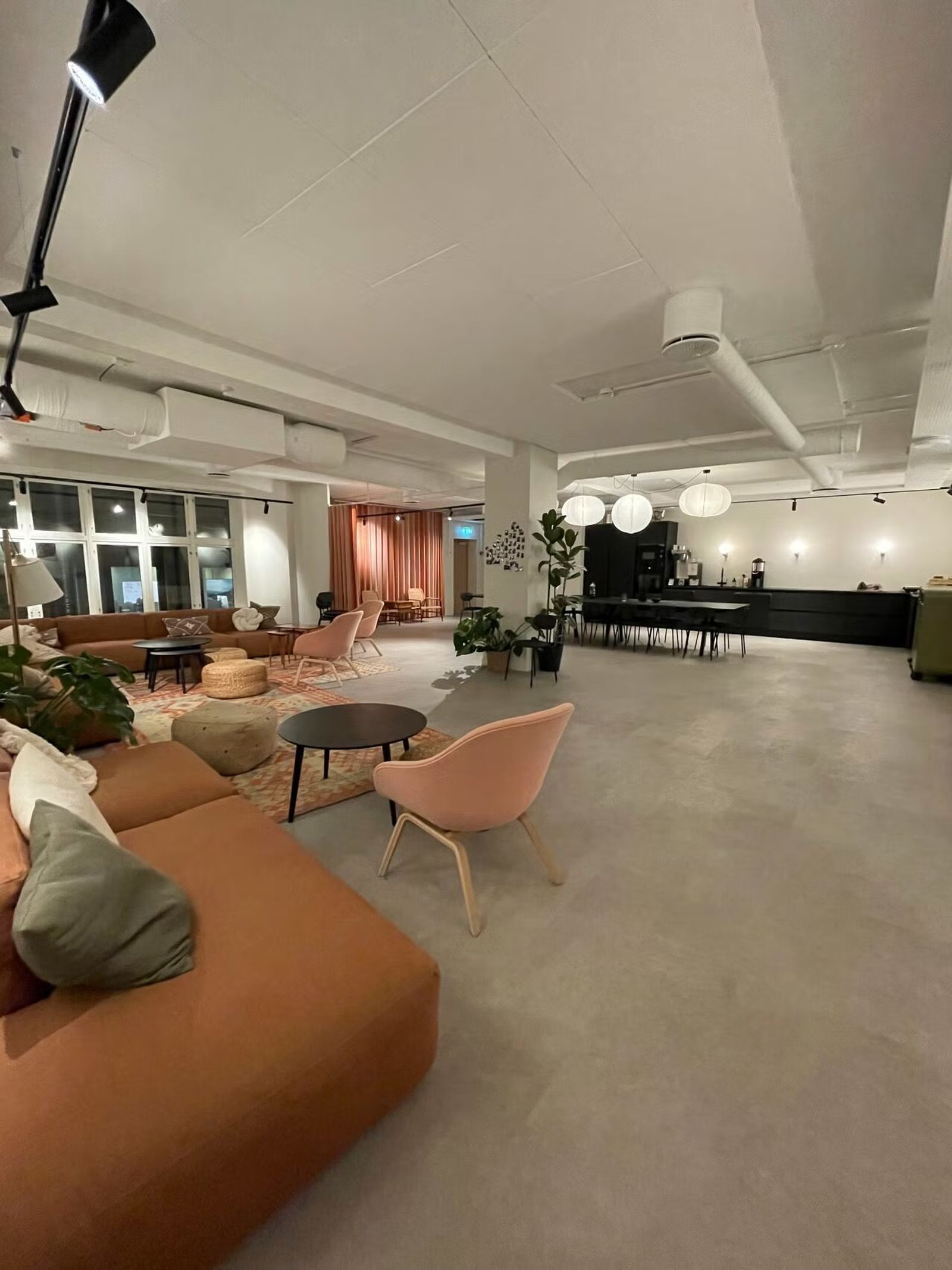 Newly renovated office space with 6 workstations at Hegdehaugsveien 24 - Premises