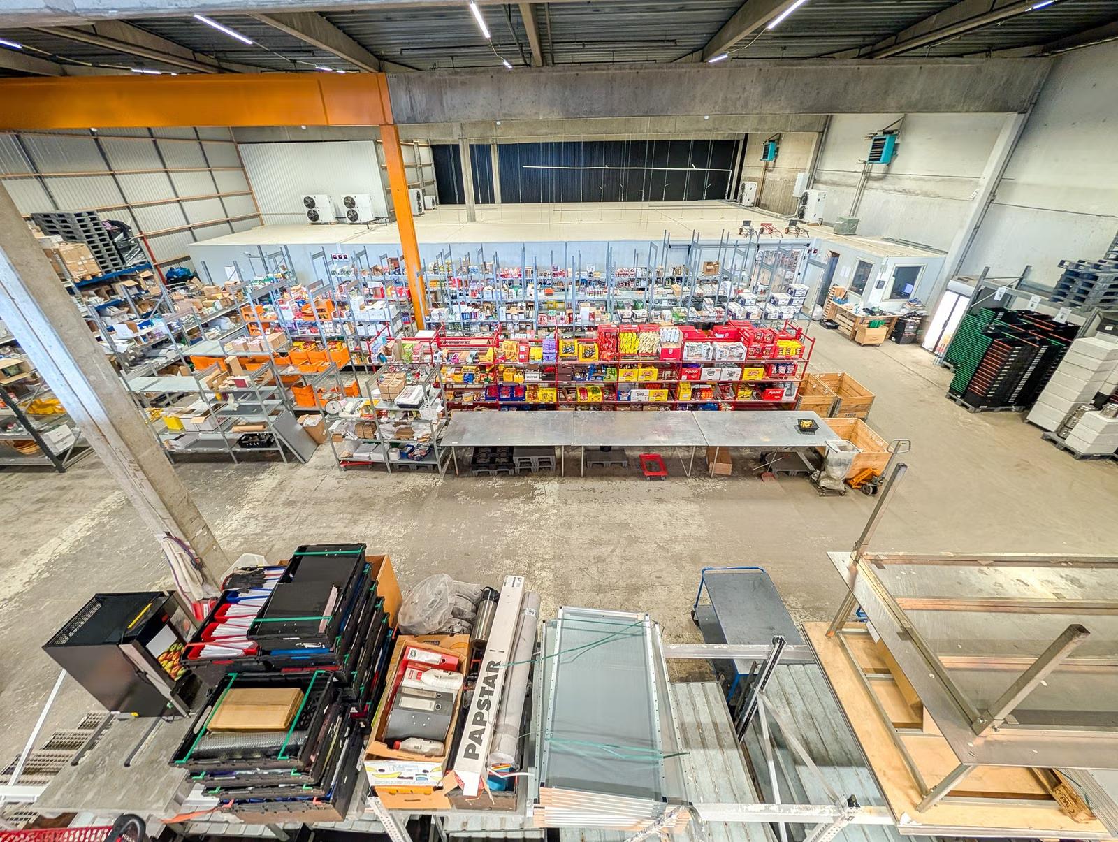 731 sqm efficient high-Ceiling warehouse with drive-in Gate and Ramp at Furuset - Warehouse
