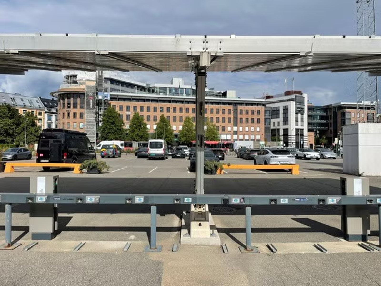 Prime Opportunity at Filipstad: Up to 11 Central Parking Spaces with EV Charging - Premises