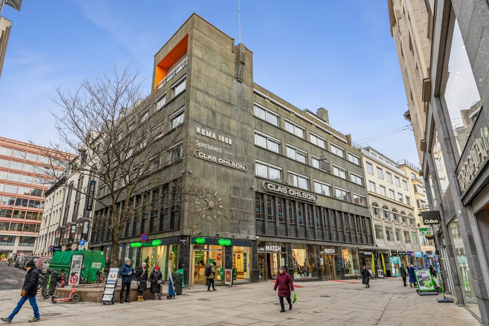 Sjelden mulighet ved Stortorvet med balkong ut mot domkirken - Torggata 2-4, Oslo