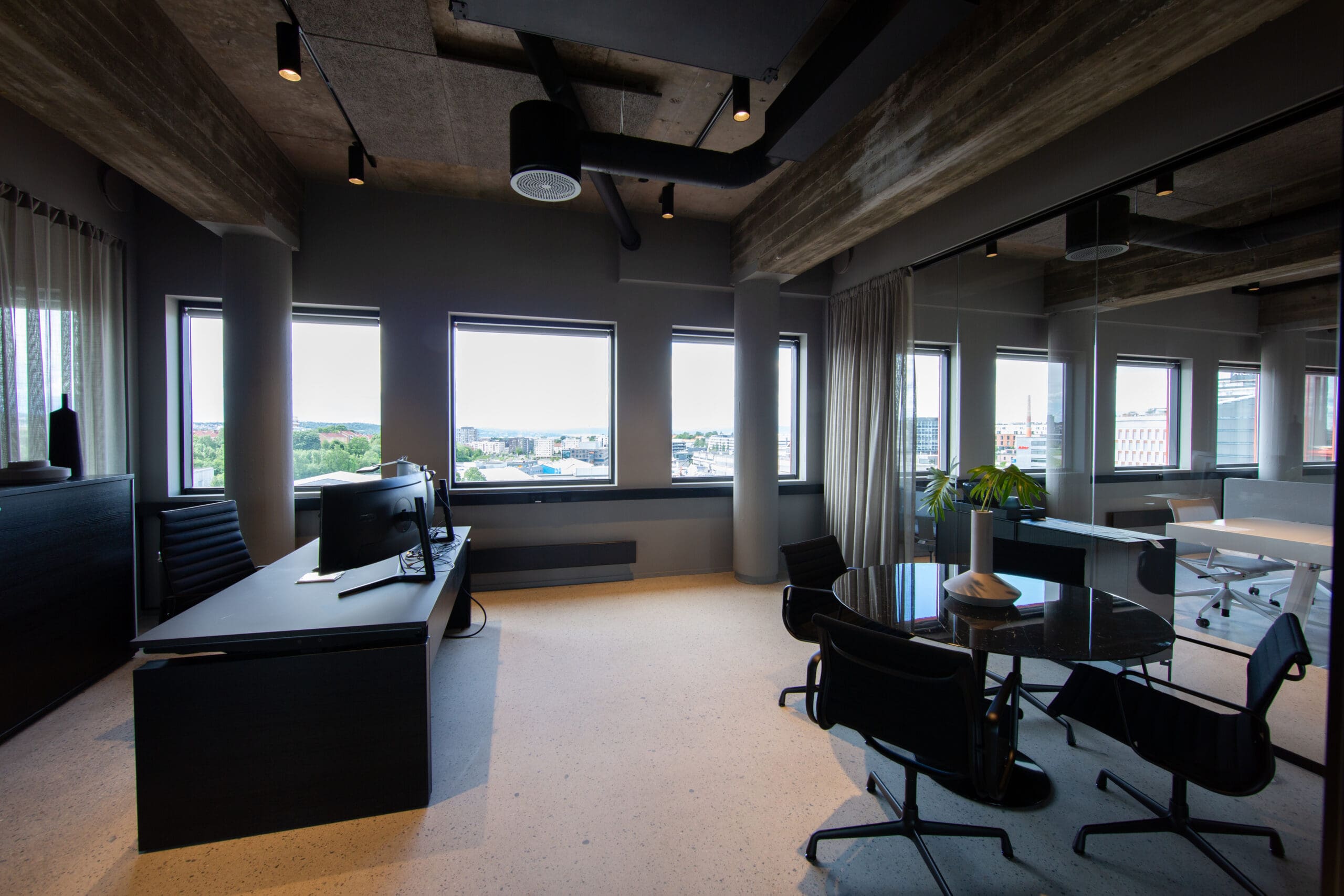 Sleek office with panoramic views at Økern