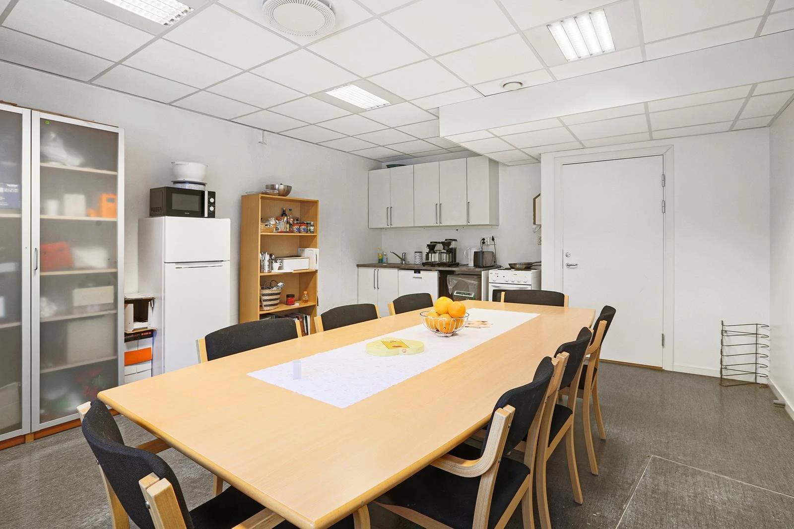 Office Space with Health Sector Potential for rent - Facilities