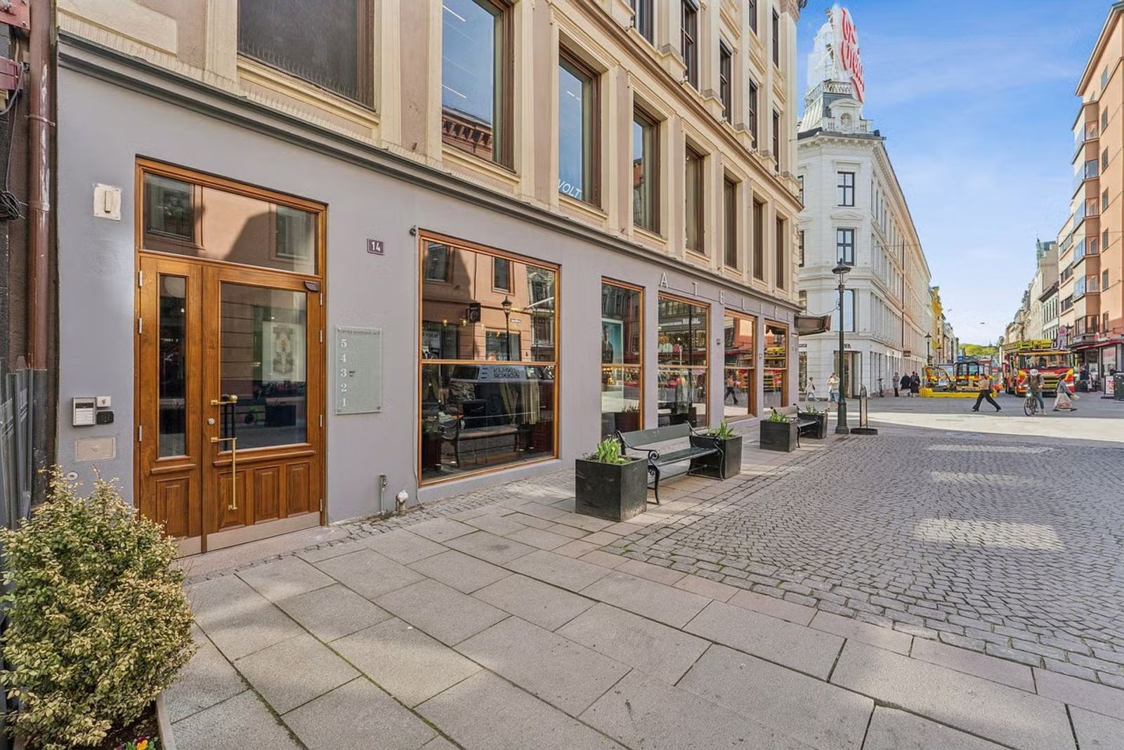 Unique opportunity at Egertorget: 4th-floor corner office - Facade