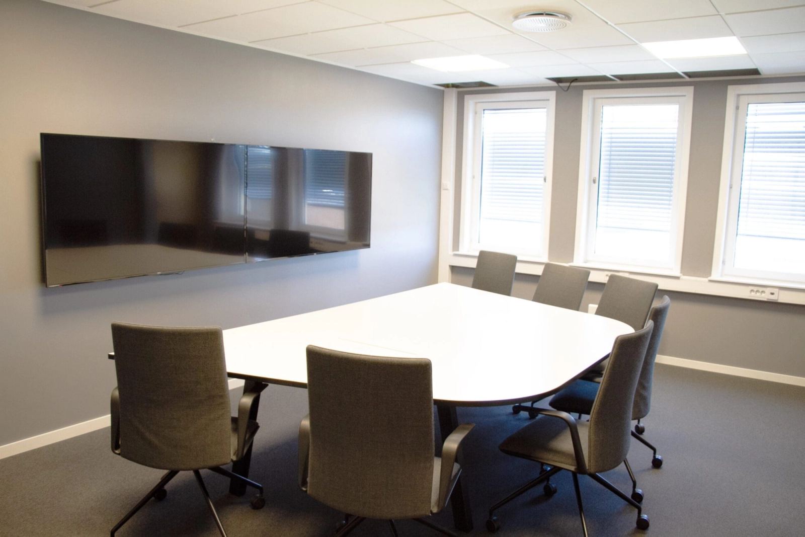 Private offices for 2 people centrally located in Asker - Meeting room