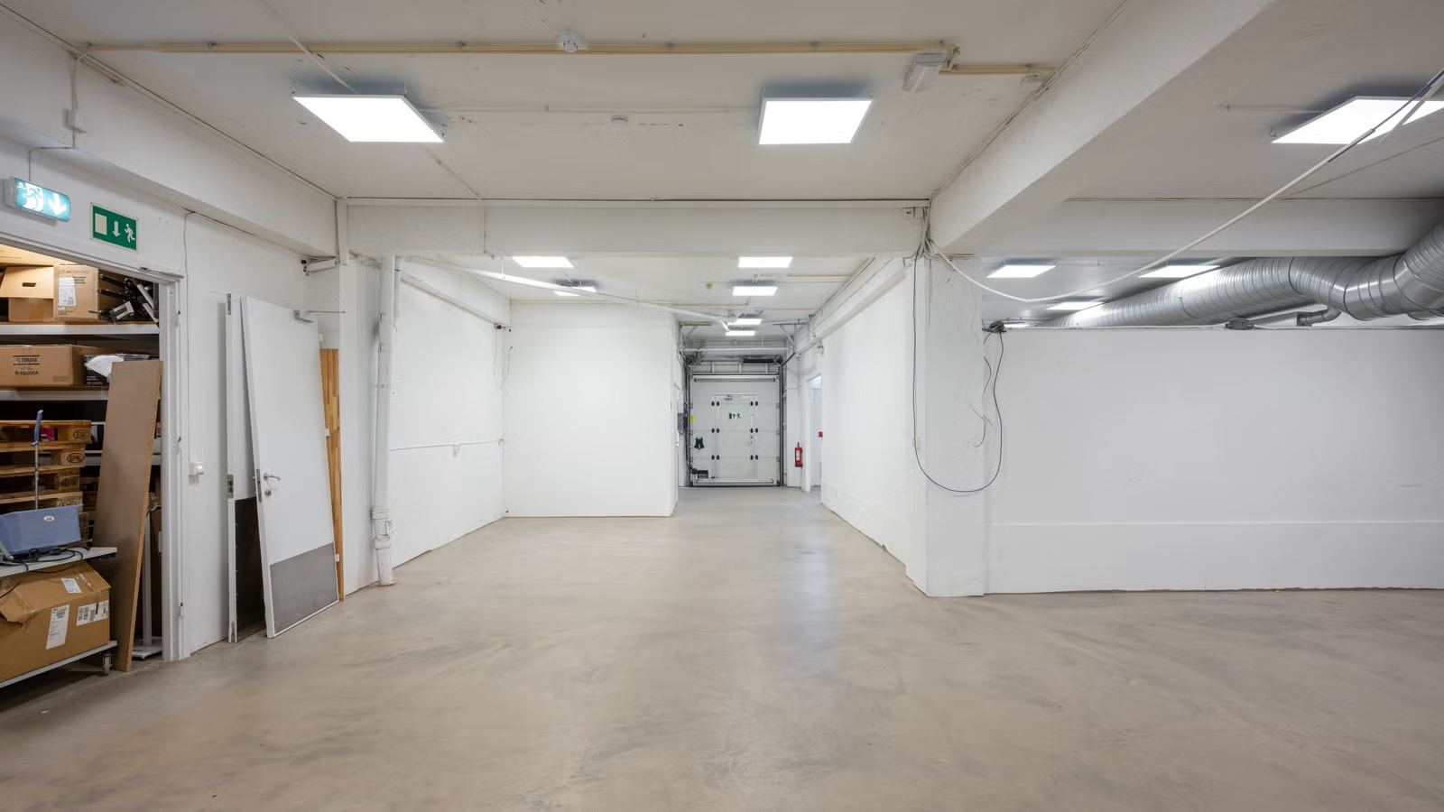 Rimelig og fleksibelt lagerlokale på 321 m² med løfterampe - Lager