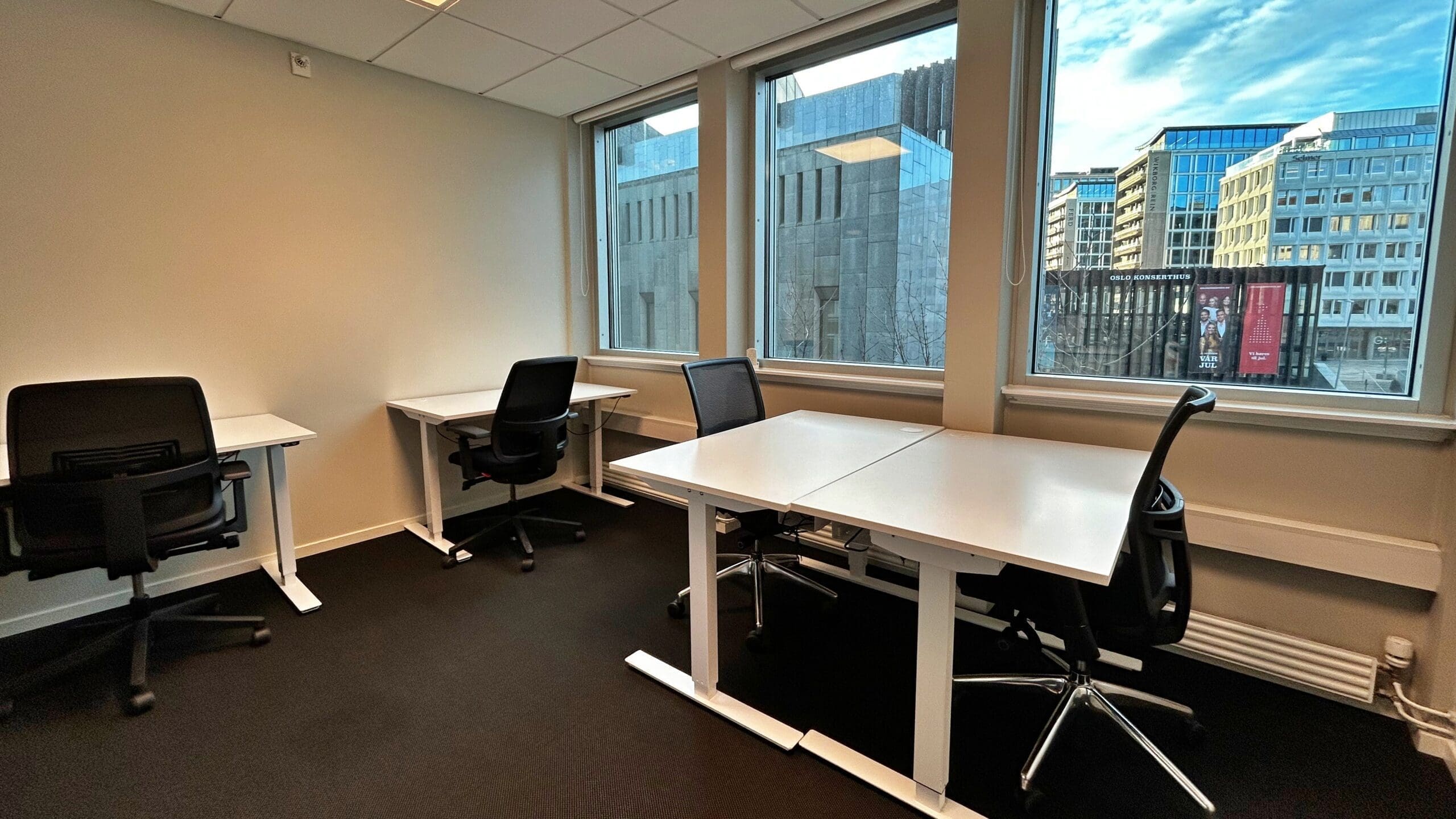 Kontor for 2-4 ansatte rett ved Nationaltheatret