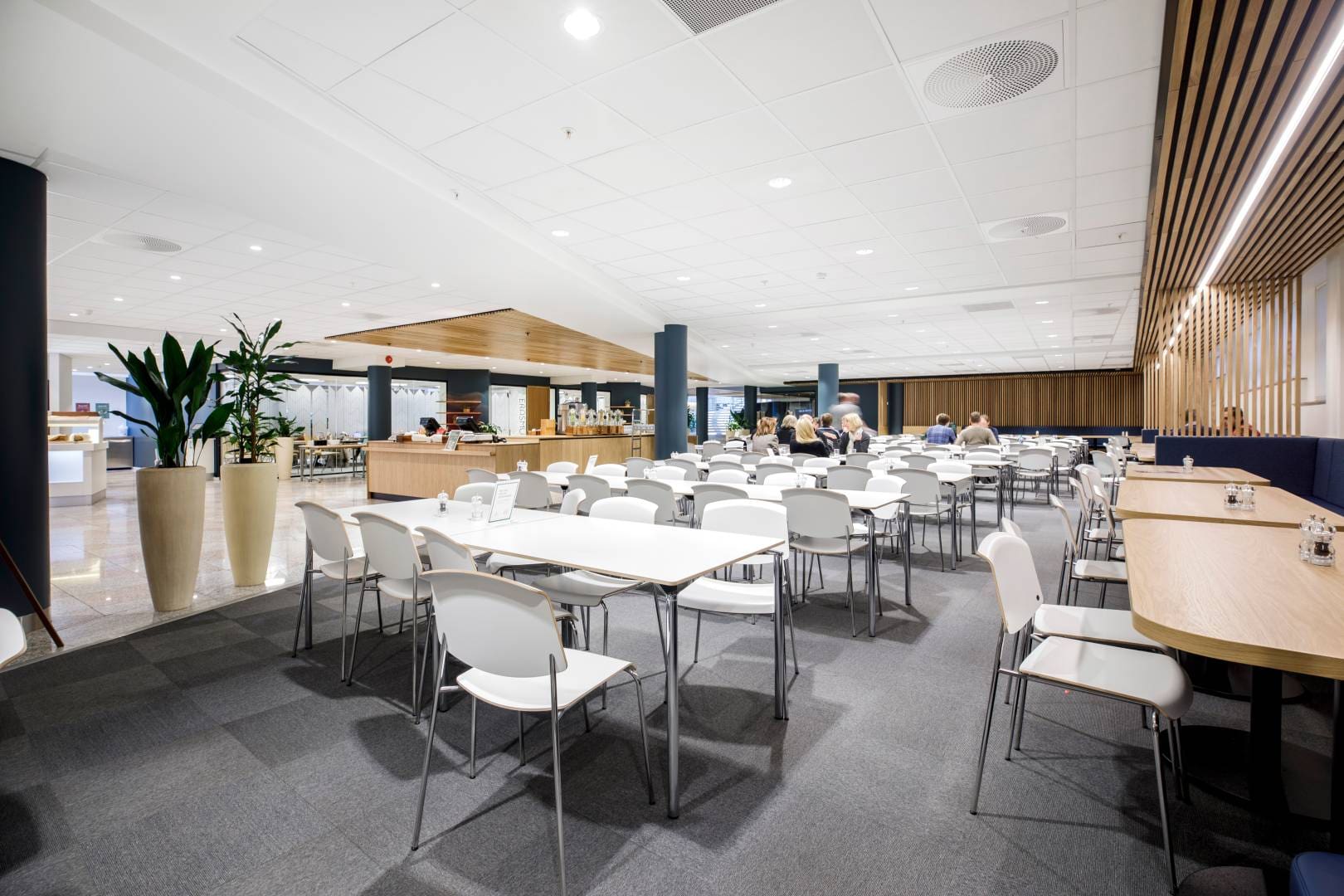 Great office space in a full-service building at Holbergs Terrasse - Facilities