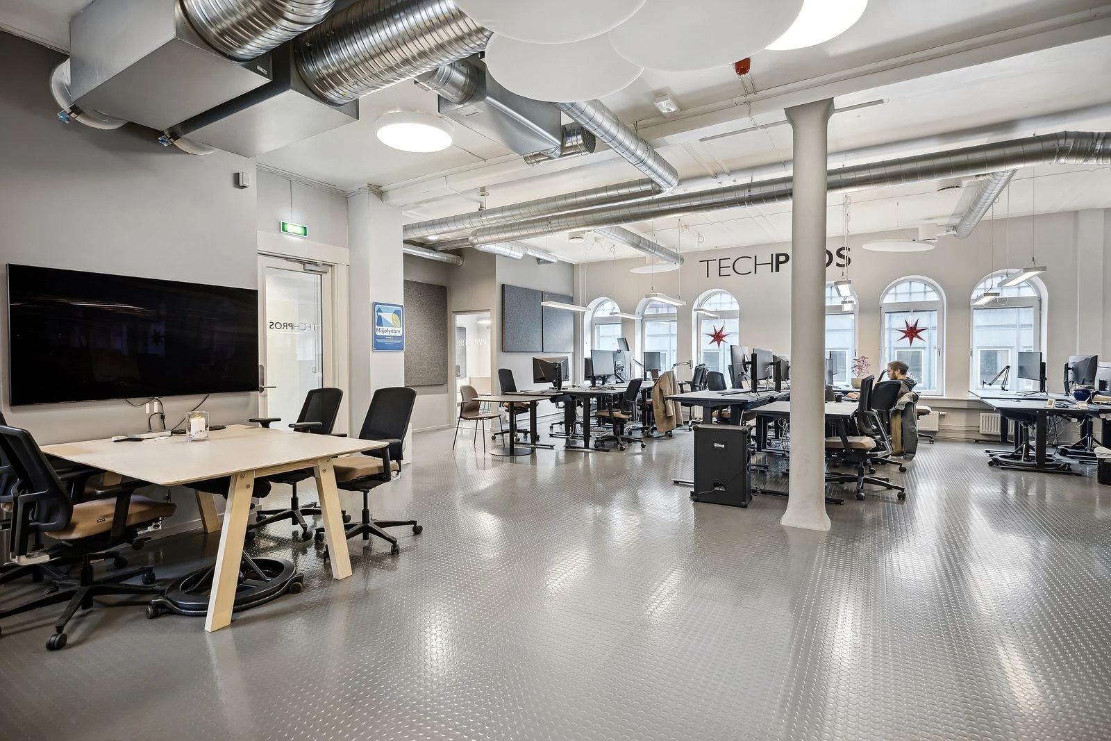 Office space for rent in central Oslo for 10-16 employees - Workspace