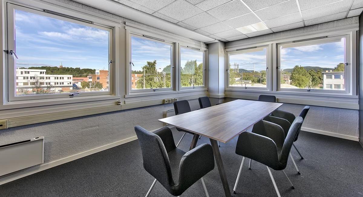 Flexible 163 sqm Office Space at Alna Park – Divisible Layout - Premises