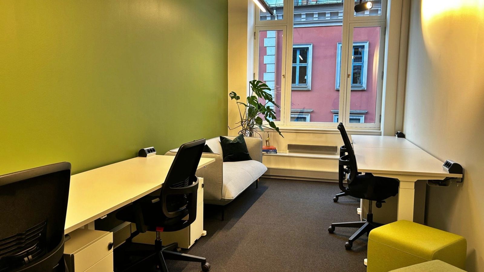 Kontor for 2-4 ansatte nær Tinghuset - Kontor