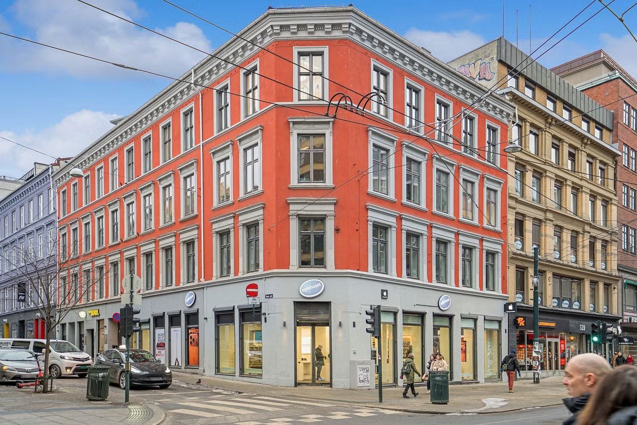 Innflyttingsklart og representativt kontorlokale på 310 m² BTA i Storgata 17 - Fasade