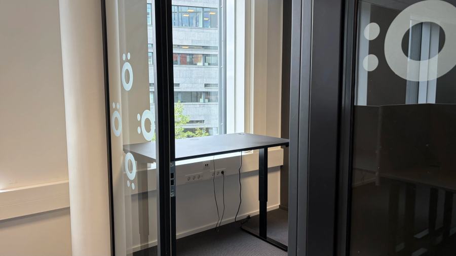 Modern corneroffice at HasleLinje for 18-24 Employees