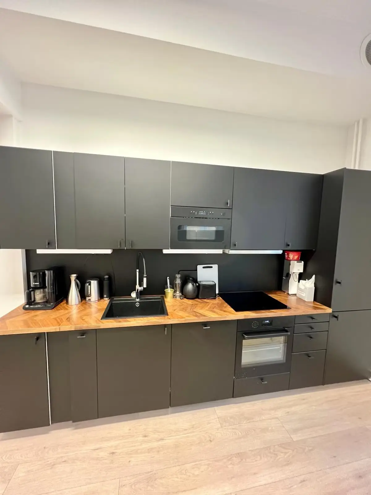 146 sqm office and showroom space – available now on St. Olavs gate - facilities