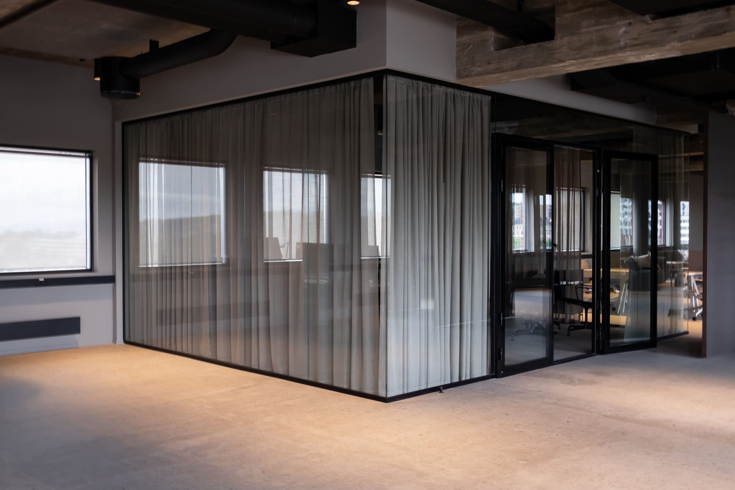 Sleek office with panoramic views at Økern - Meeting room