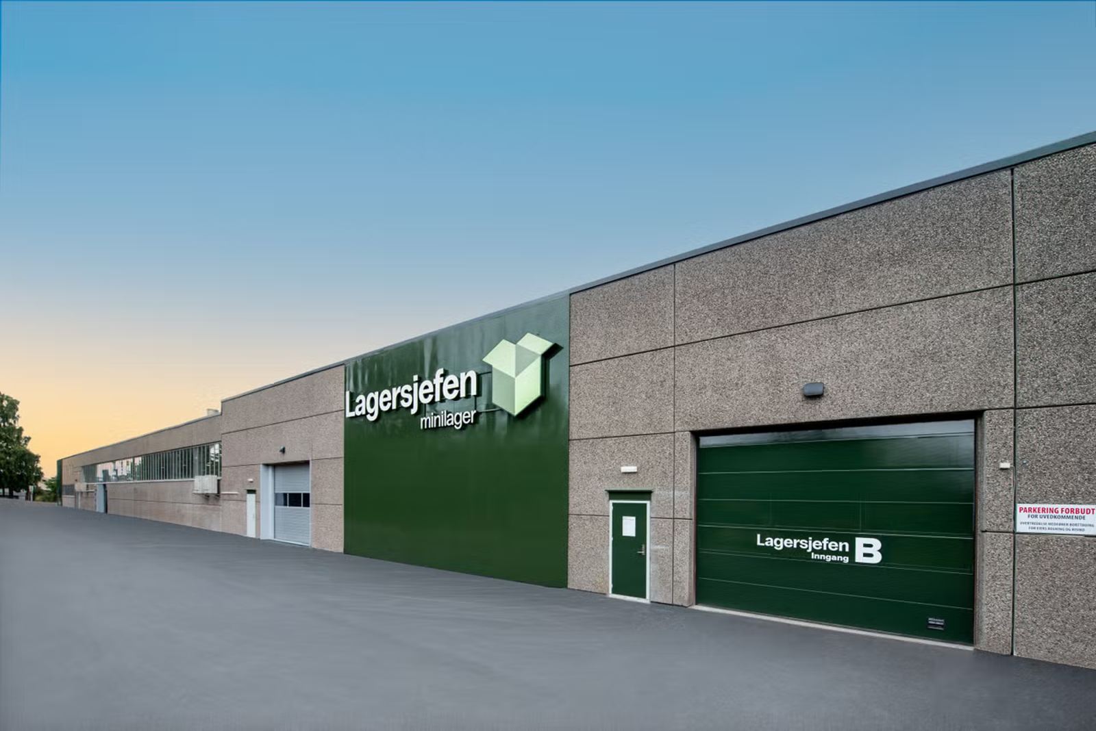 Flexible 100 sqm Warehouse Unit in Horten with Easy Access  - Facade