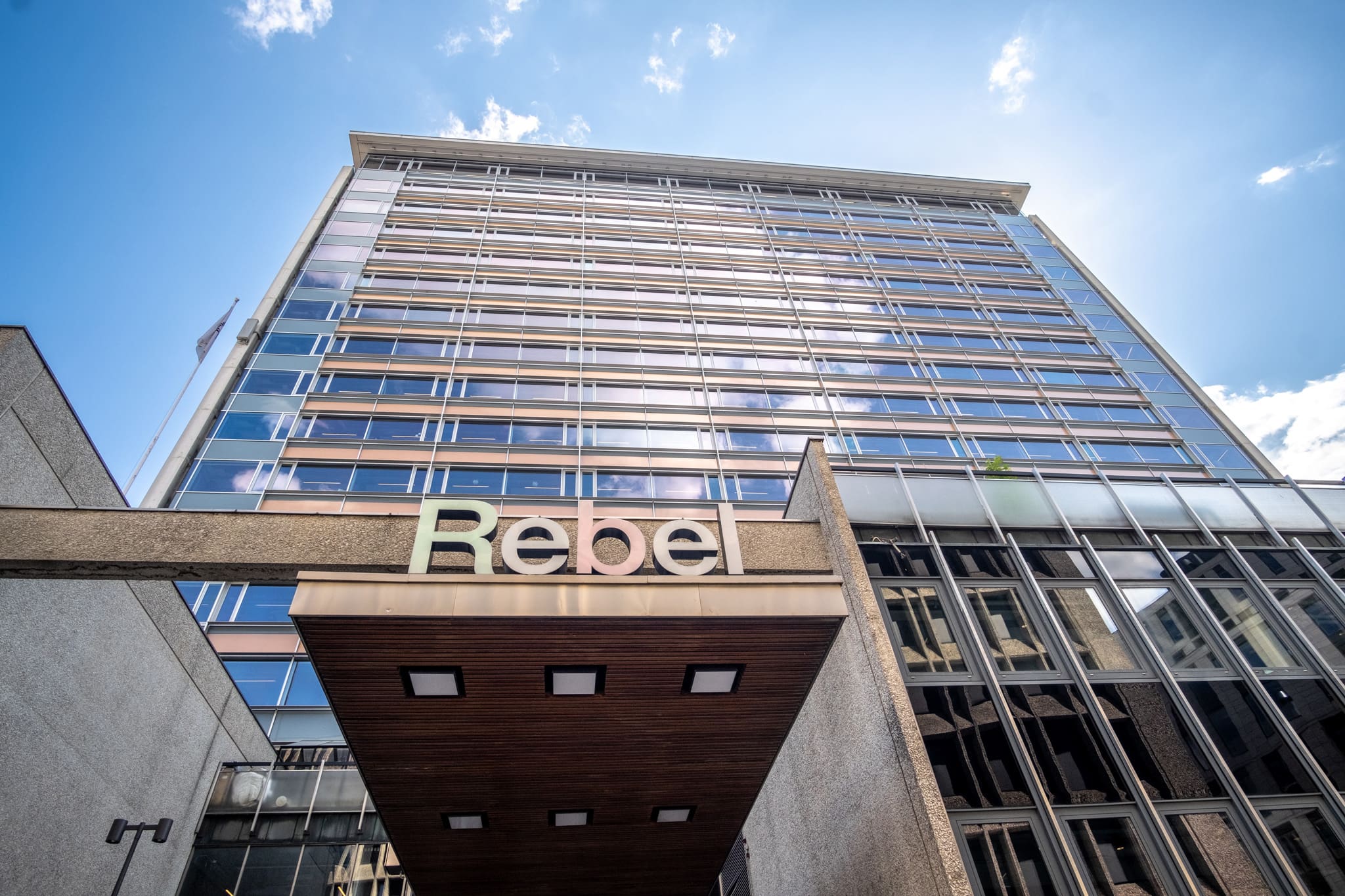 Attractive private office for 20 people - Facade