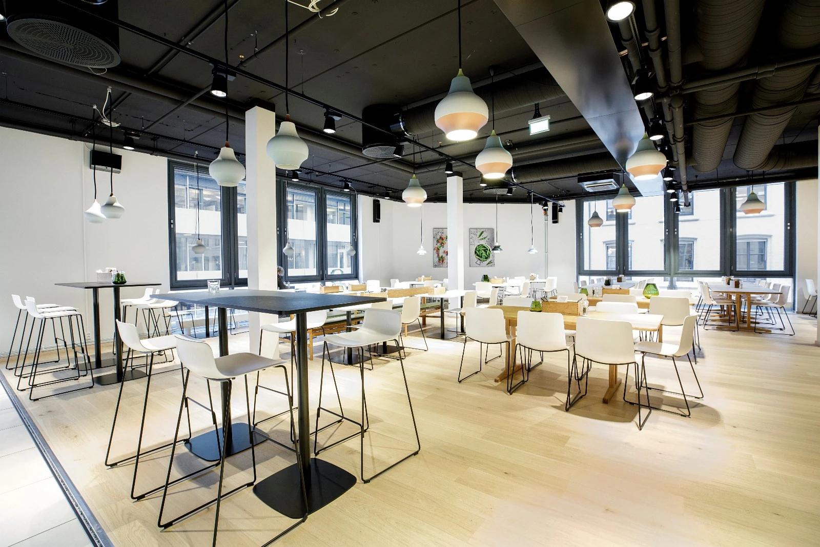 Available office space in the historic Glasmagasinet - Facilities