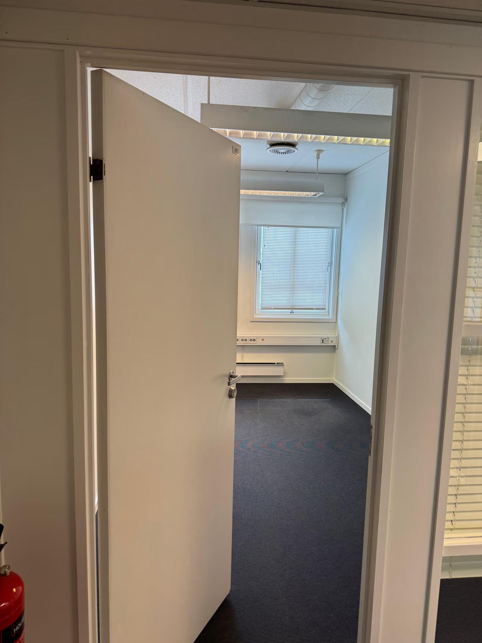 Bright Private Office for 1-2 employees at Vinderen - Premises