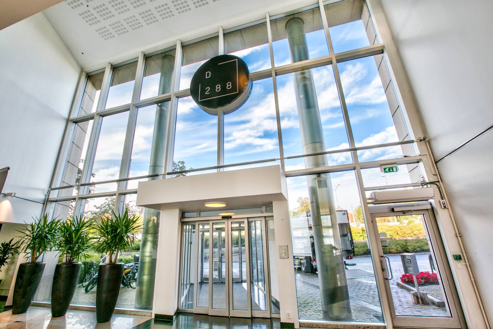 Kontor til leie på Lysaker med god synlighet