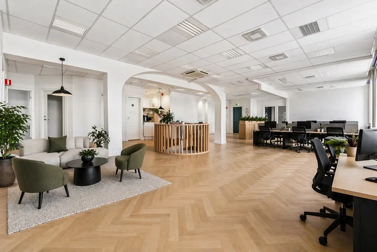 Romslige og lyse kontorlokaler over to etasjer på 537 m² BTA i Karl Johans gate - kontor