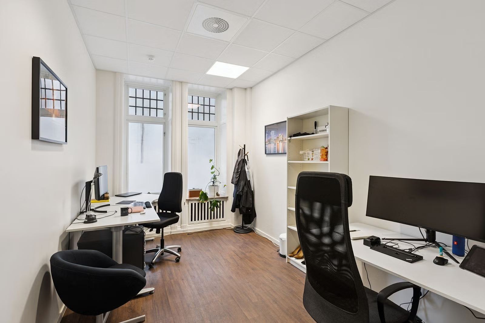 Move-In Ready Office Space of 341 sqm GFA at Grensen 16 - Workspace