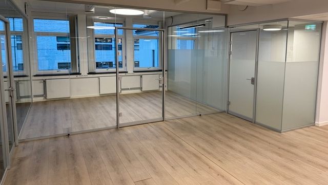 Luftig kontorlokale til leie midt mellom Tullinløkka og Tinghuset - Kontor